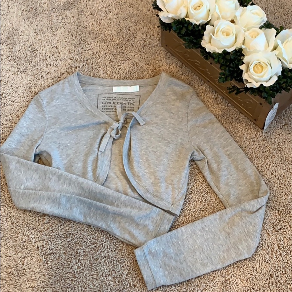 Zara TRF cropped cardigan gray size medium